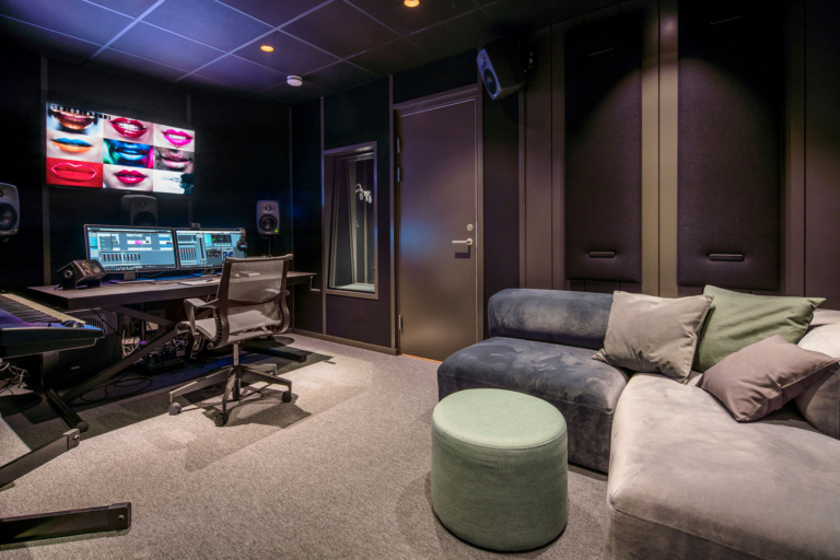 200平米音樂科技公司辦公室裝修設計