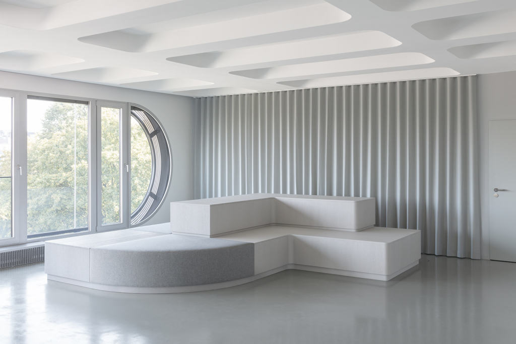 450平米營銷公司辦公室裝修設計