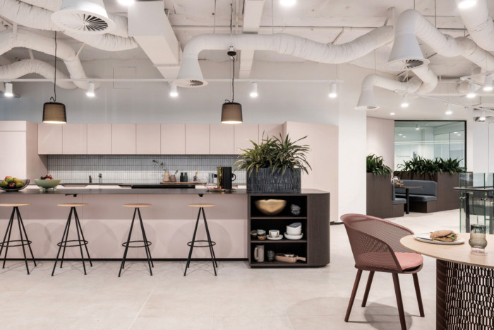 860平米設(shè)計(jì)事務(wù)所辦公室裝修案例