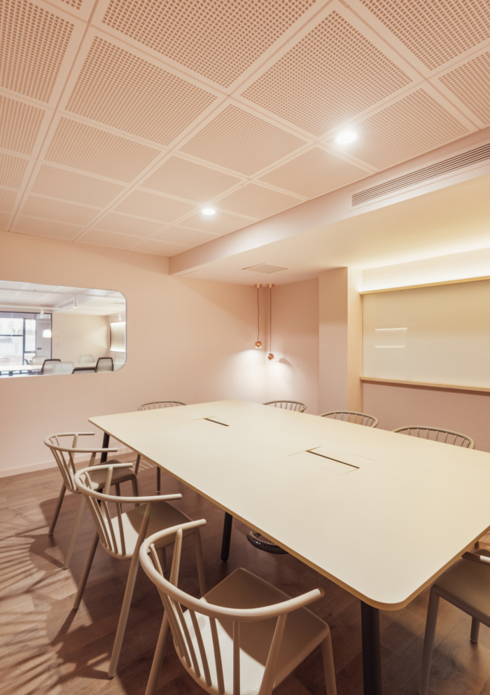 860平米設(shè)計(jì)事務(wù)所辦公室裝修案例