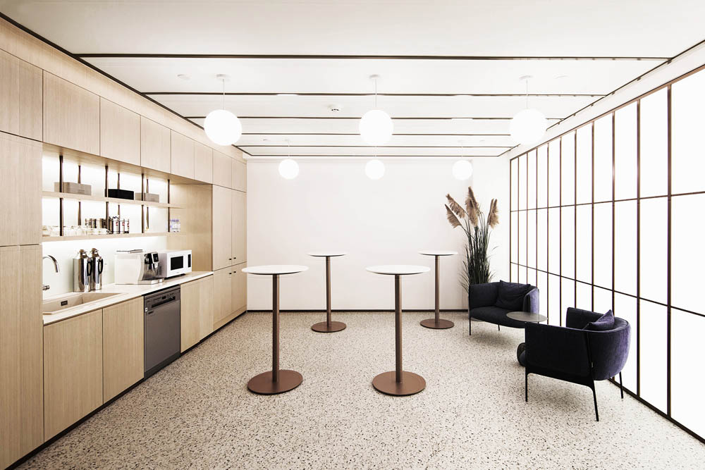 650平米商務公司辦公室裝修設計