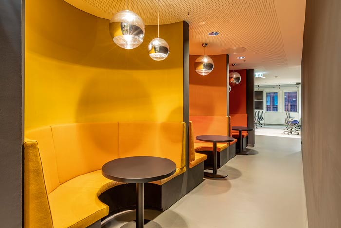 600平米軟件開發(fā)公司辦公室裝修設(shè)計